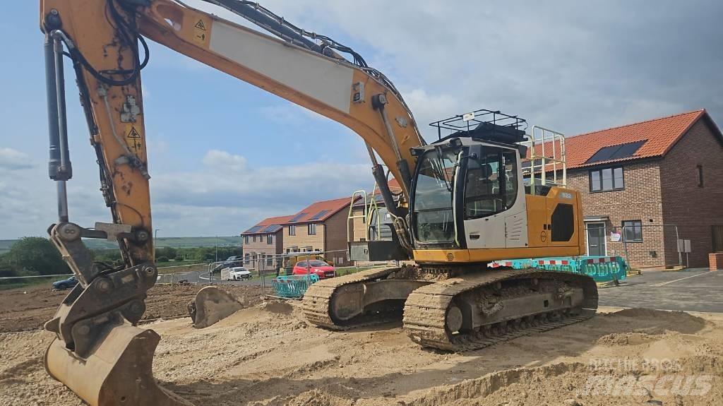 Liebherr R 922 LC Bageri guseničari