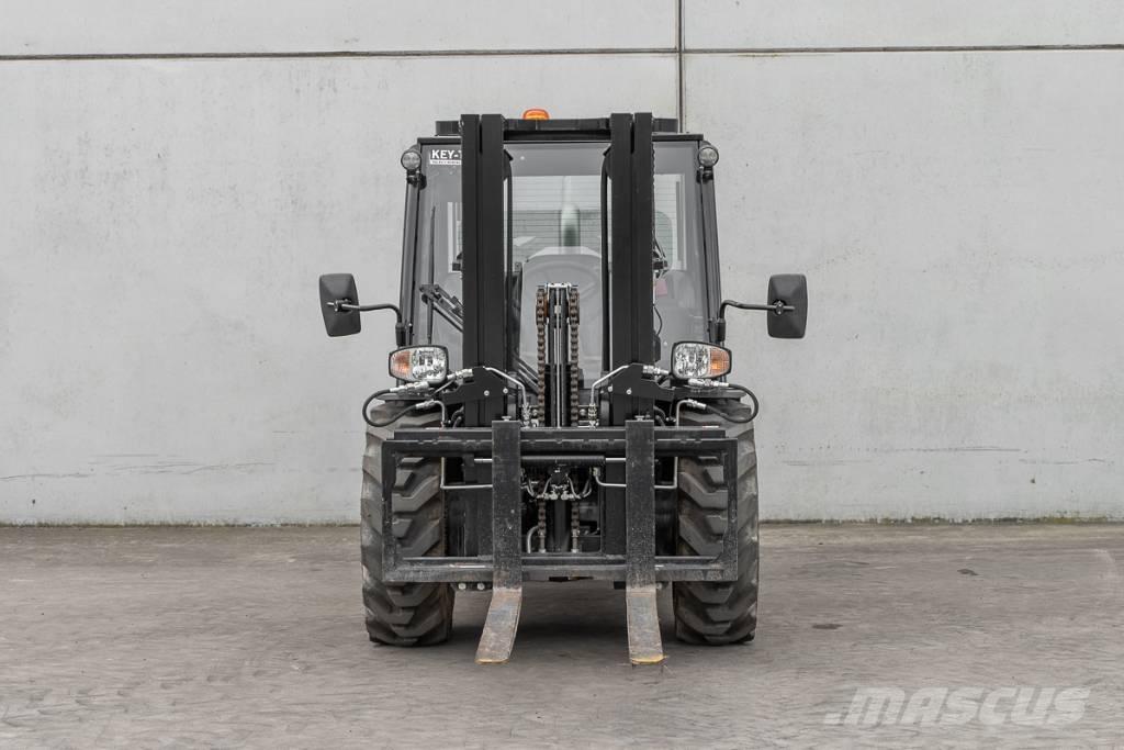 Manitou MC 30-4 Dizelski viljuškari