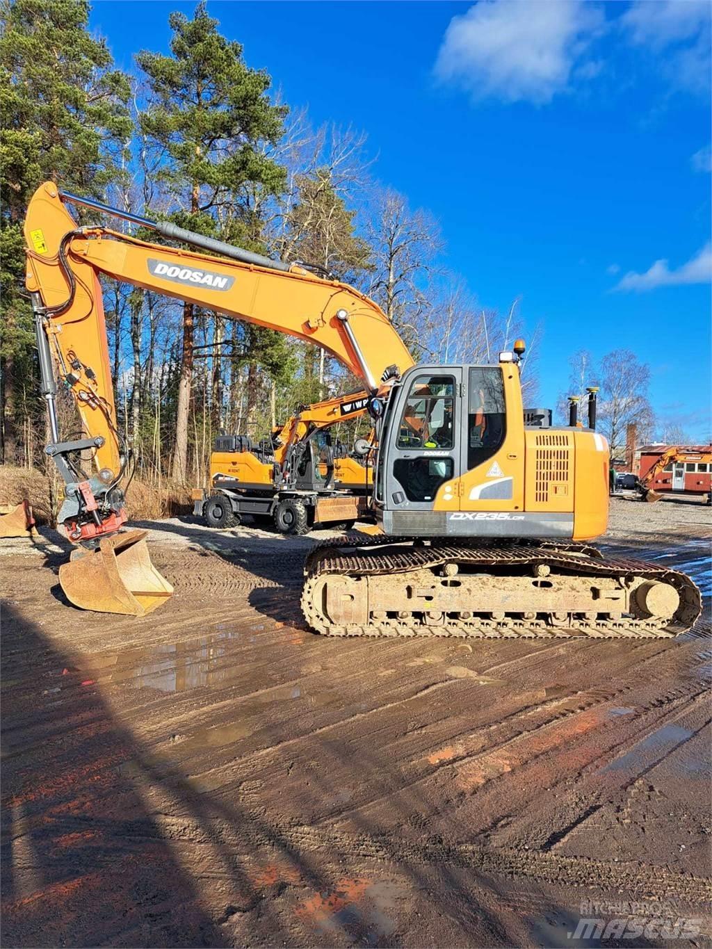 Doosan DX235LCR-5 Bageri guseničari