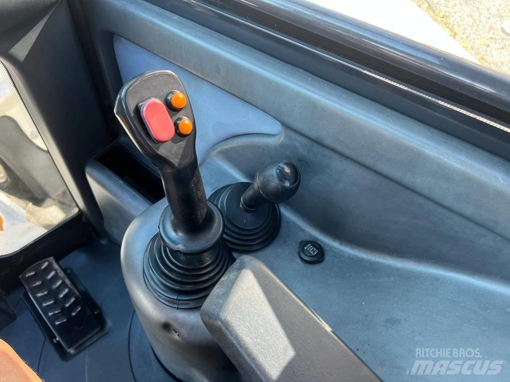 Yanmar 1201 Utovarivači na točkove
