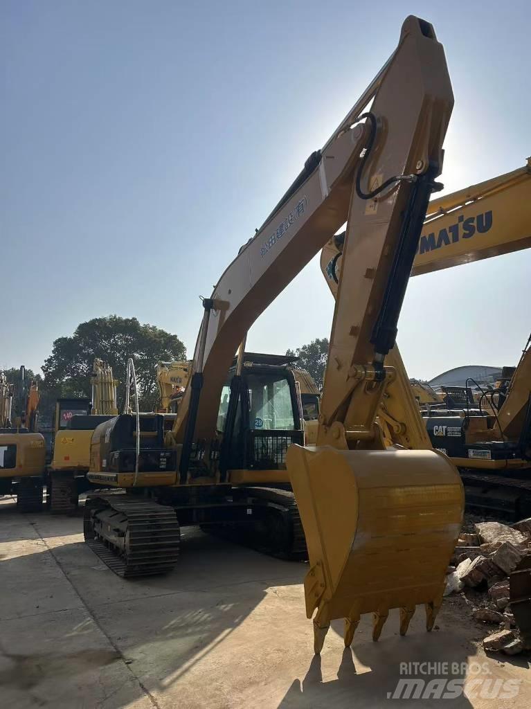 CAT 320D2 Bageri guseničari