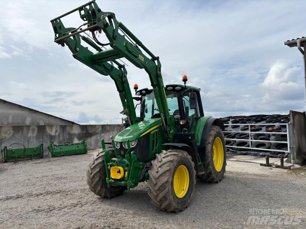 John Deere 6120M Traktori