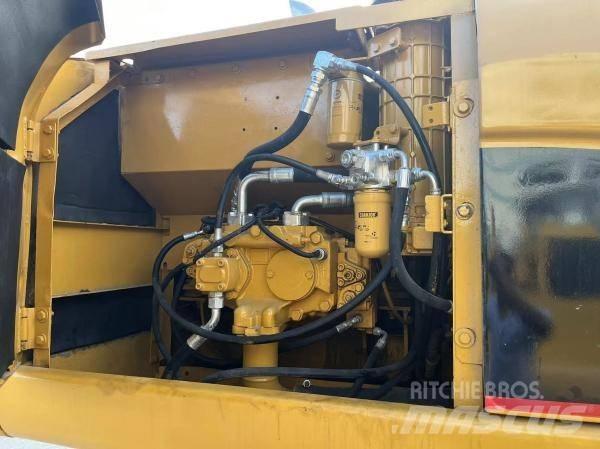 CAT 320 C L Bageri guseničari