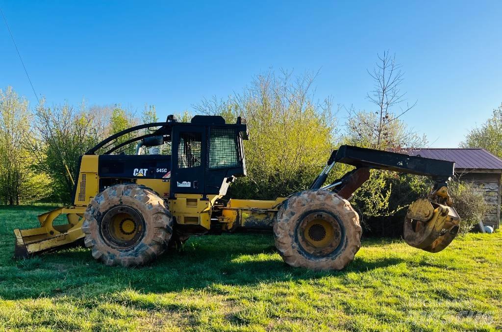 CAT 545 C Skideri