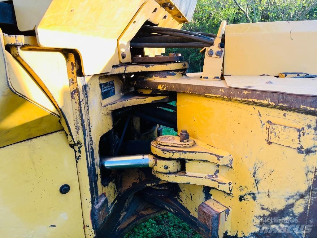 CAT 545 C Skideri