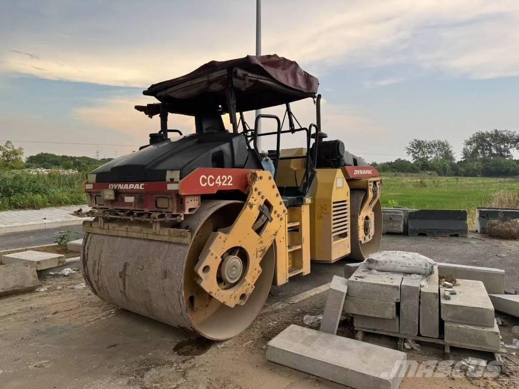 Dynapac CC 422 Valjci sa duplim bubnjem