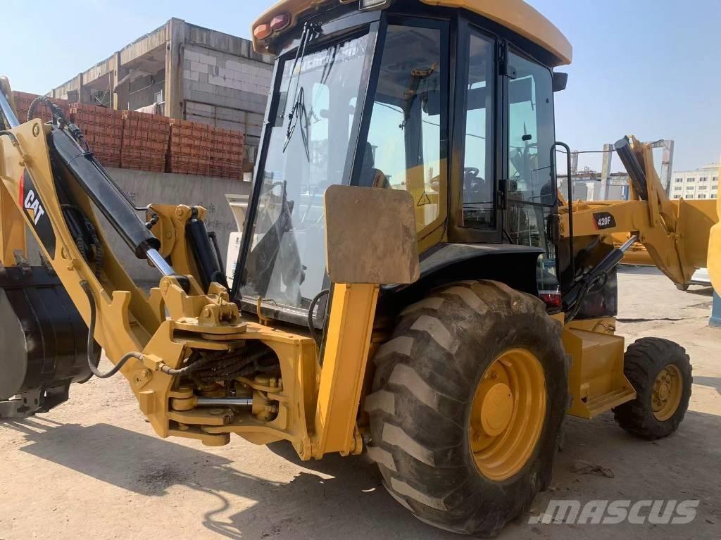 CAT 420 F2 Rovokopači