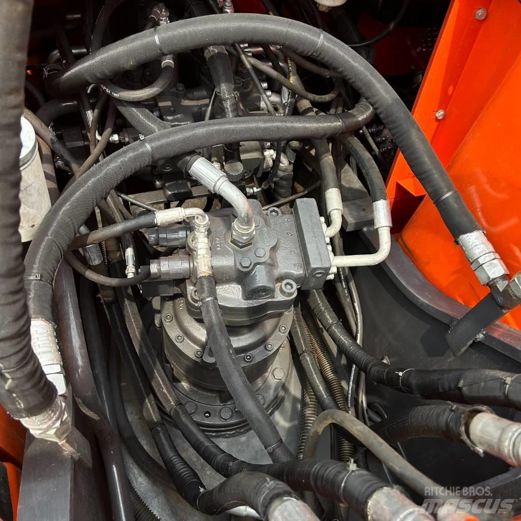 Doosan DX 225 LC Bageri guseničari