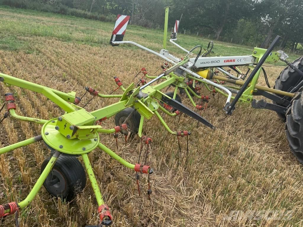CLAAS Volto 800 Okretači i sakupljači sena