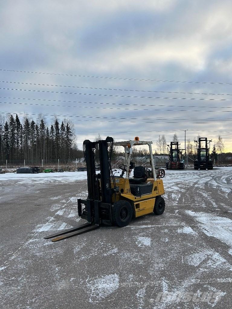 TCM FG 25 N2 Plinski viljuškari