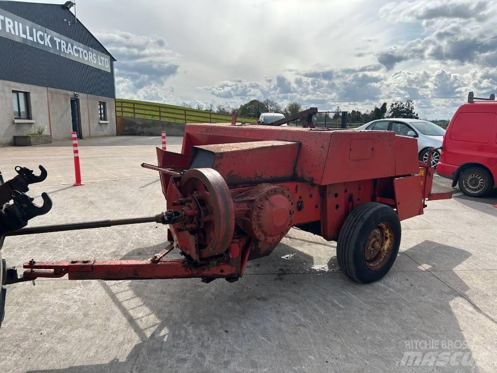 Massey Ferguson 120 Prese/balirke za četvrtaste bale