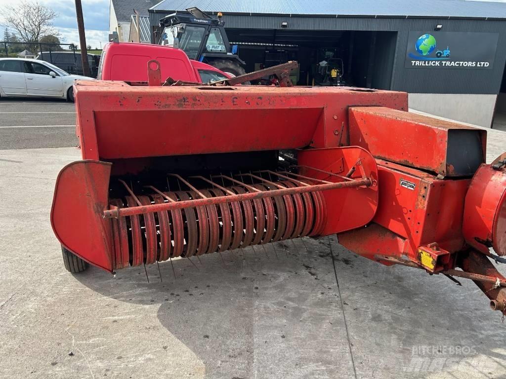 Massey Ferguson 120 Prese/balirke za četvrtaste bale