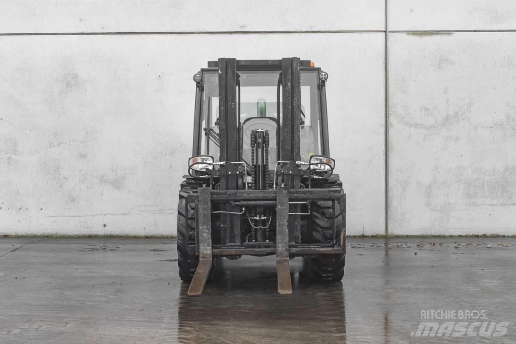 Manitou MC 30-4 D Dizelski viljuškari