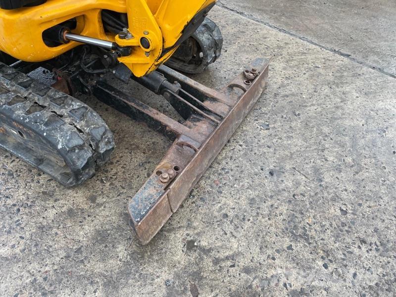 JCB 8018 CTS Mini bageri < 7t