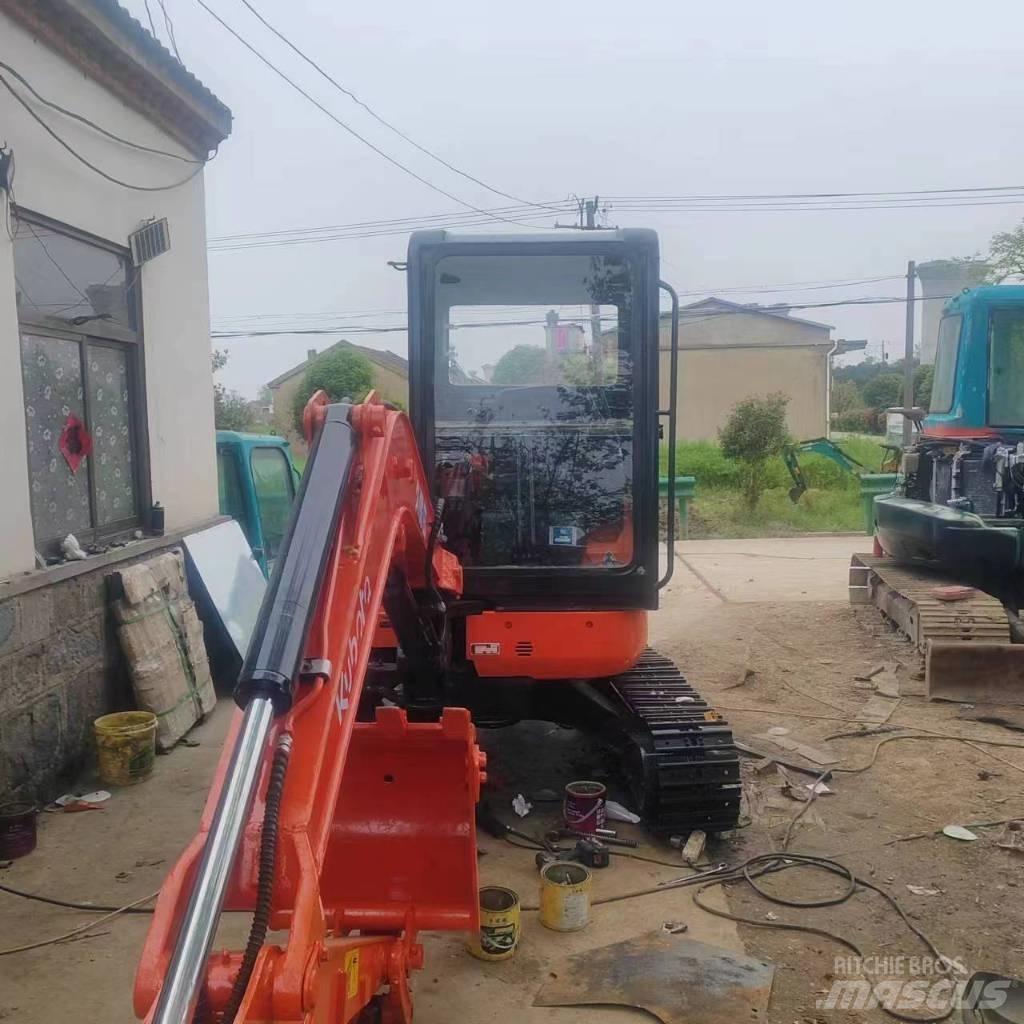 Kubota U 35 Mini bageri < 7t