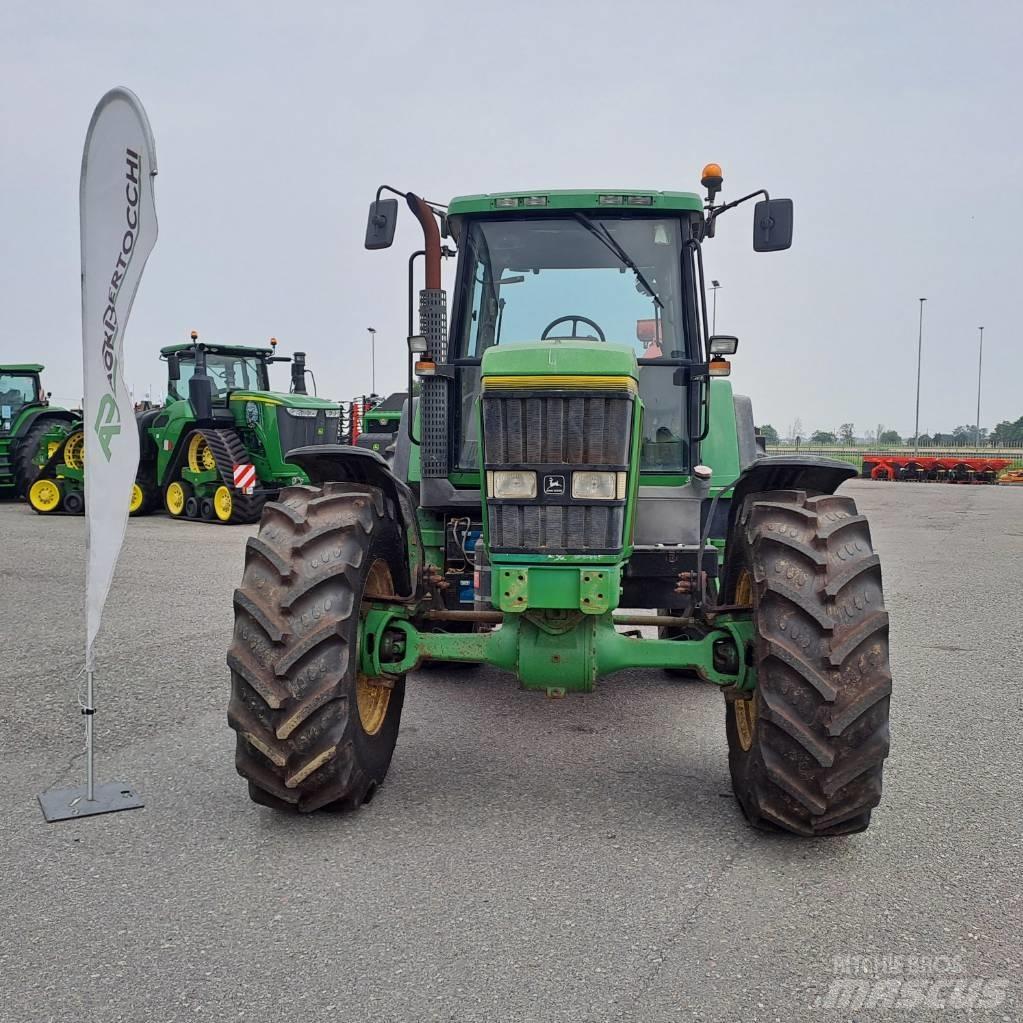 John Deere 7700 Traktori