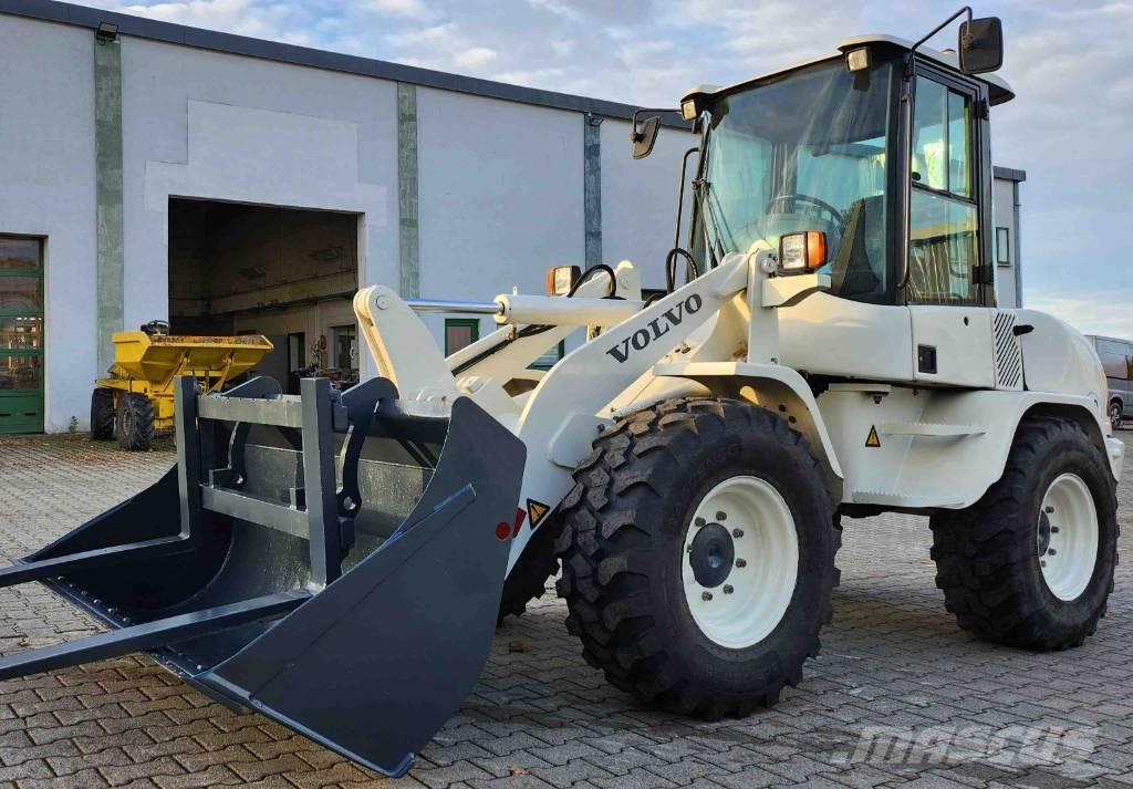 Volvo L 30 B Utovarivači na točkove