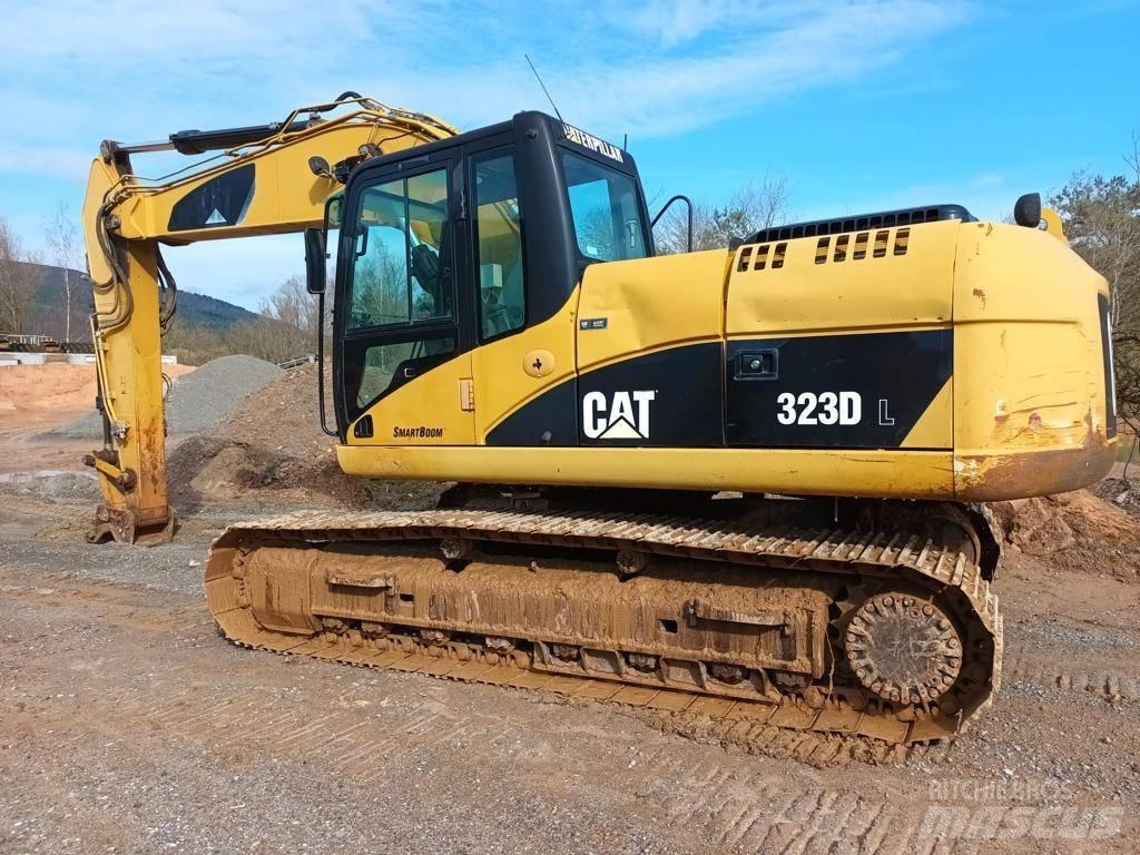 CAT 323 DL Bageri guseničari