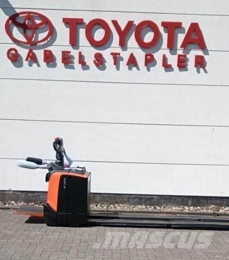 Toyota LPE 250 Ručni električni viljuškar