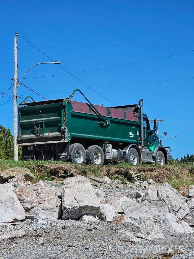 Peterbilt 567 Kiperi kamioni