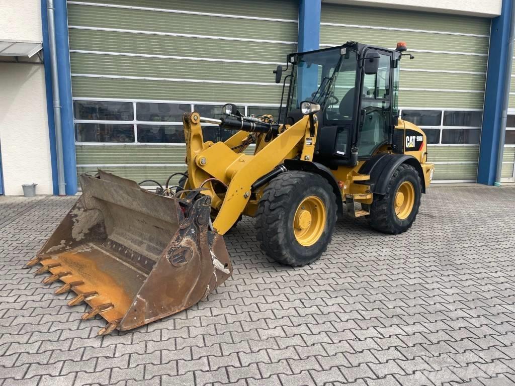 CAT 908 M Utovarivači na točkove