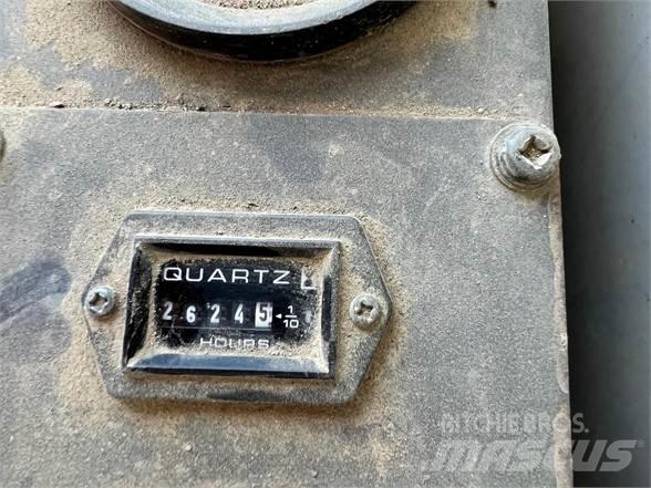 IHI IC75 Damperi na gusenice