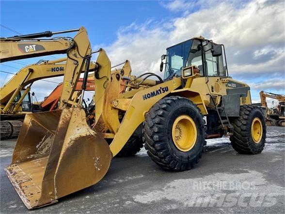 Komatsu WA320 Utovarivači na točkove