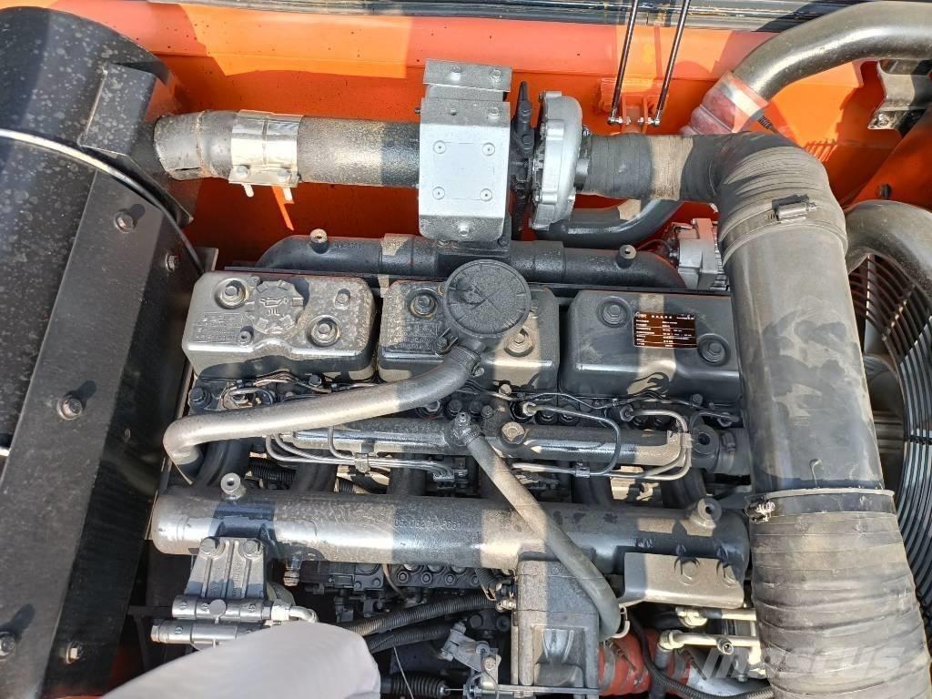 Doosan DX300-9 Bageri guseničari