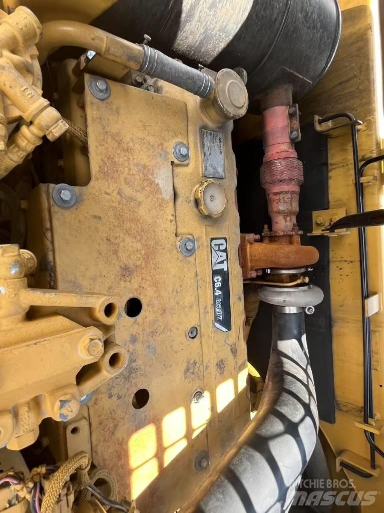 CAT 320d Bageri guseničari