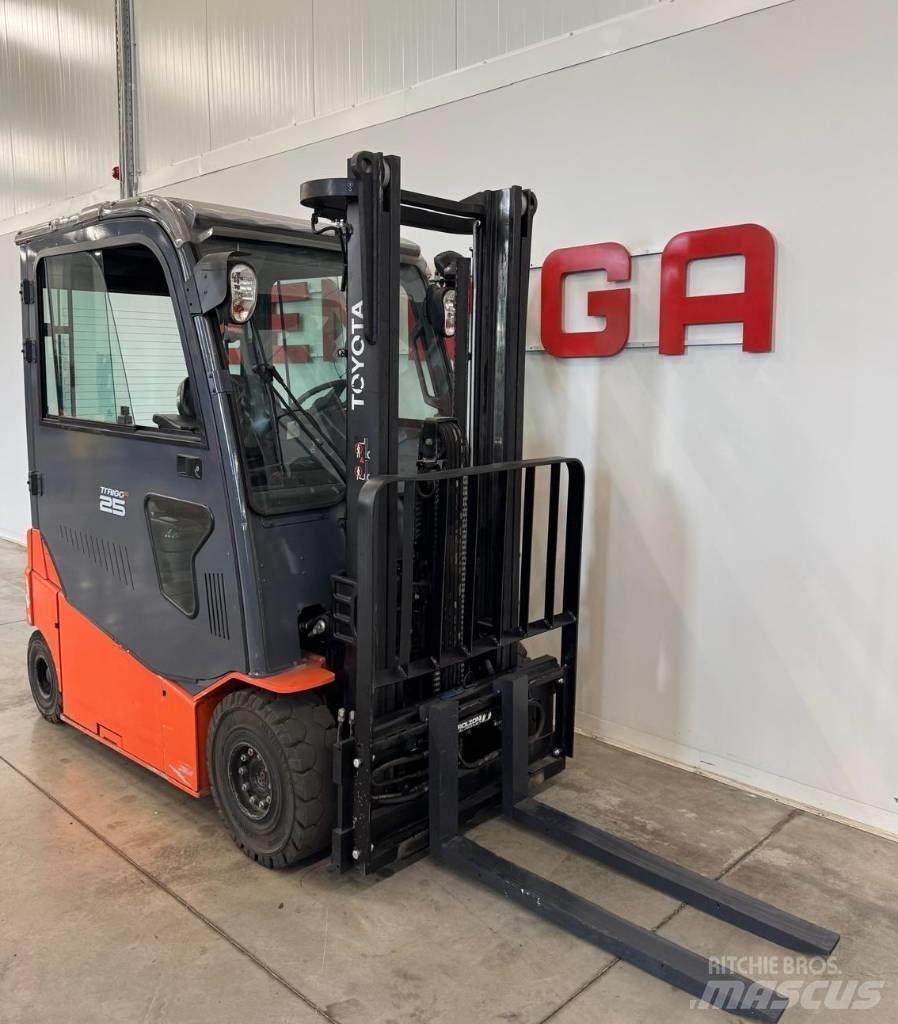 Toyota 10939 - 8FBMT25 Električni viljuškari
