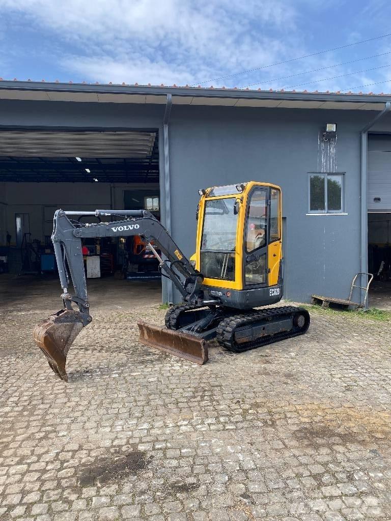 Volvo ECR 28 Mini bageri < 7t