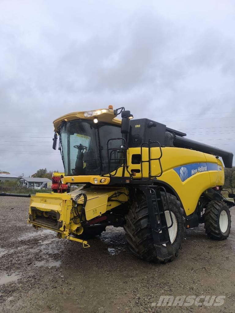New Holland CX 8060 Kombajni