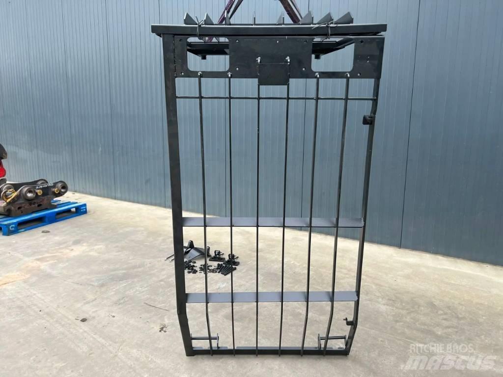 CAT 320D Guard Kabine i unutrašnjost