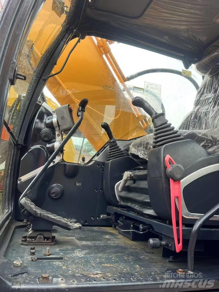 Hyundai R220LC-9S Bageri točkaši