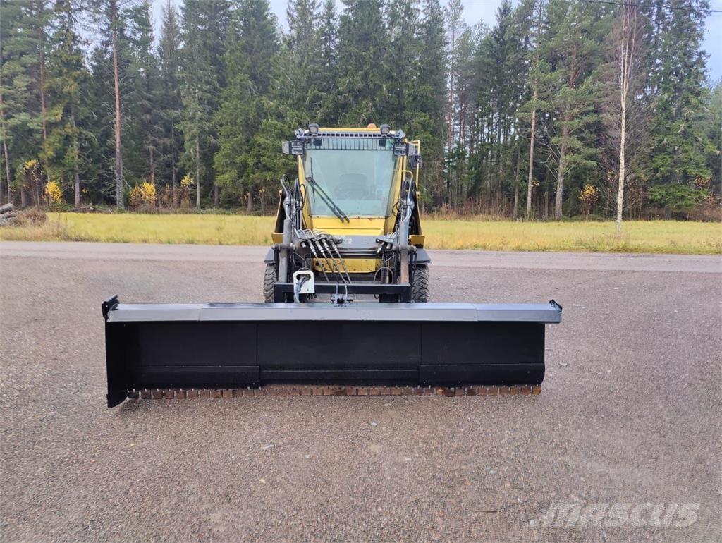 Wille 355 Pomoćne mašine