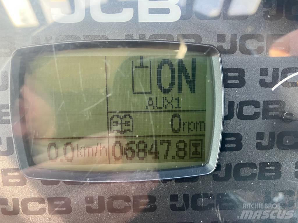 JCB TM 320 S Poljoprivredni teleskopski utovarivači