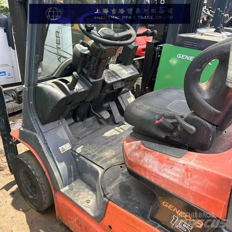 Toyota 15 Electric forklift trucks
