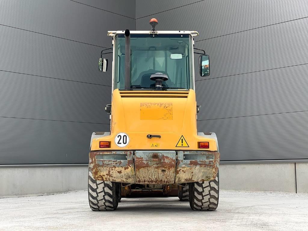 Liebherr L 506 Utovarivači na točkove