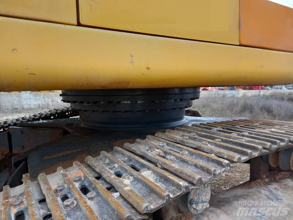 Komatsu PC450LC Bageri guseničari