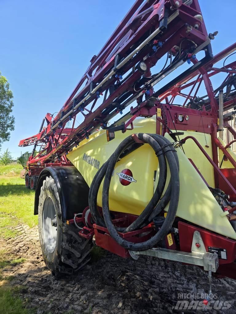 Hardi Navigator 4000 Vučene prskalice