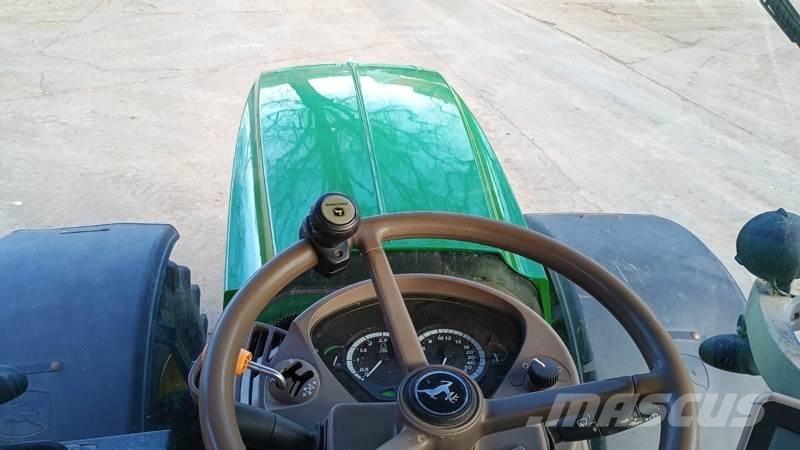 John Deere 6210R Traktori