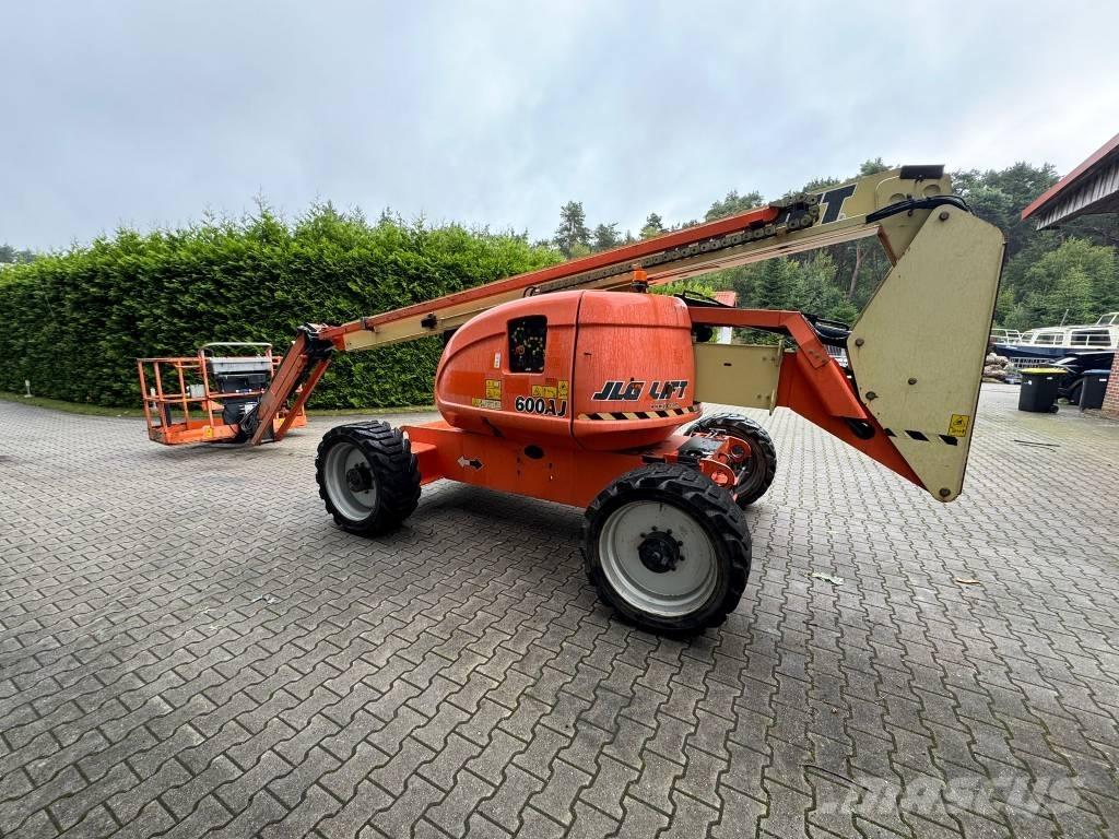 JLG 600 AJ Zglobne podizne platforme