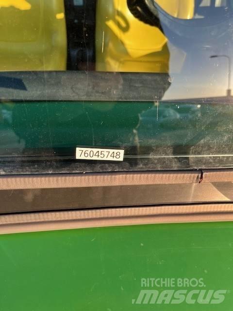 John Deere Gator TE Pomoćne mašine