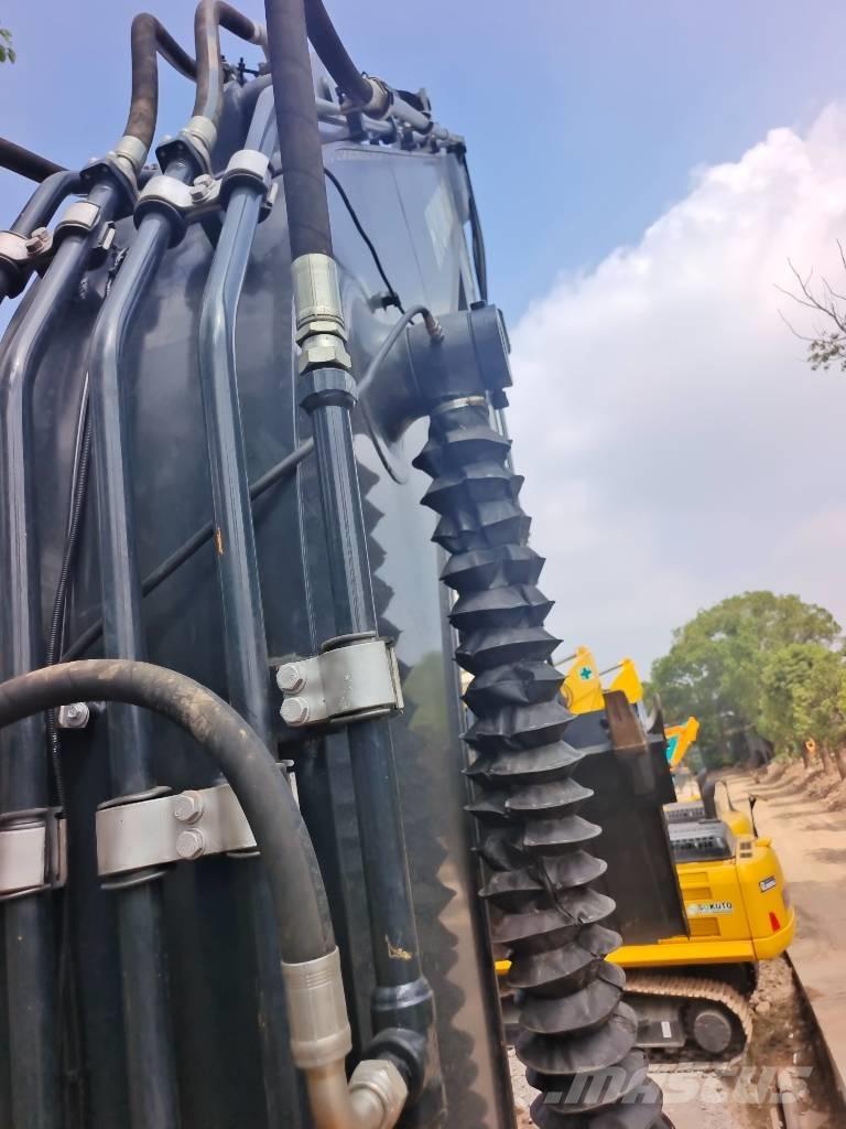 Hyundai HX 220 Bageri guseničari