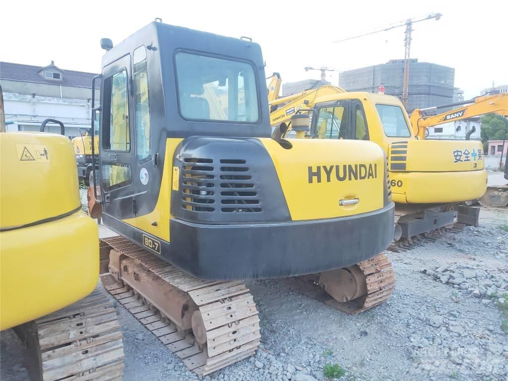 Hyundai R80-7 Bageri guseničari