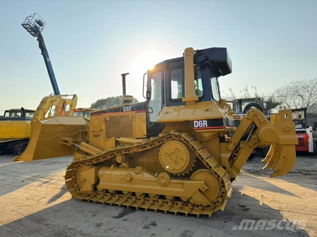CAT D 6 R Buldožeri guseničari