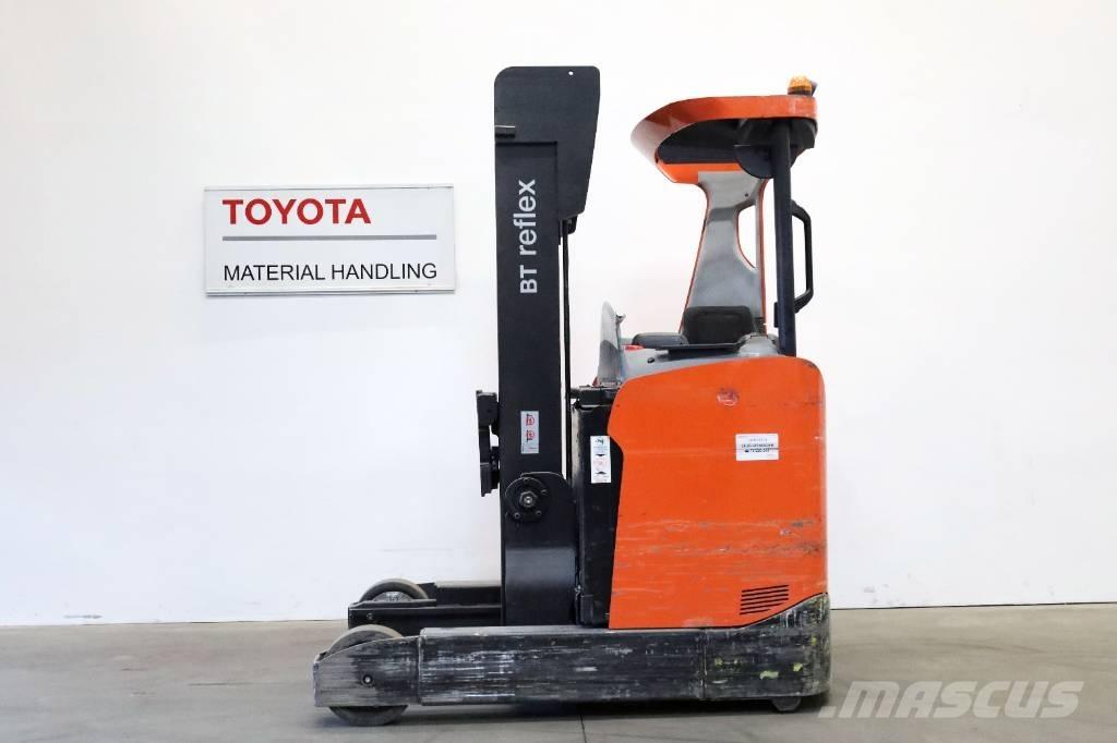 Toyota RRE200H Viljuškari sa pomičnim stupom