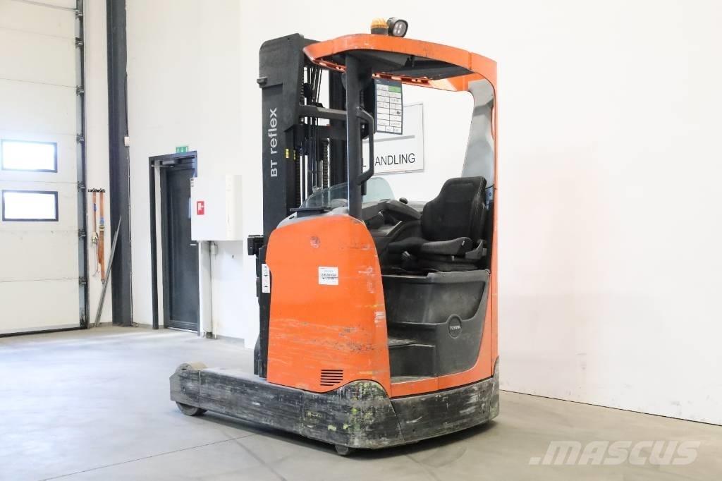 Toyota RRE200H Viljuškari sa pomičnim stupom
