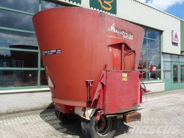 Trioliet SM-14 Hranilice za živinu