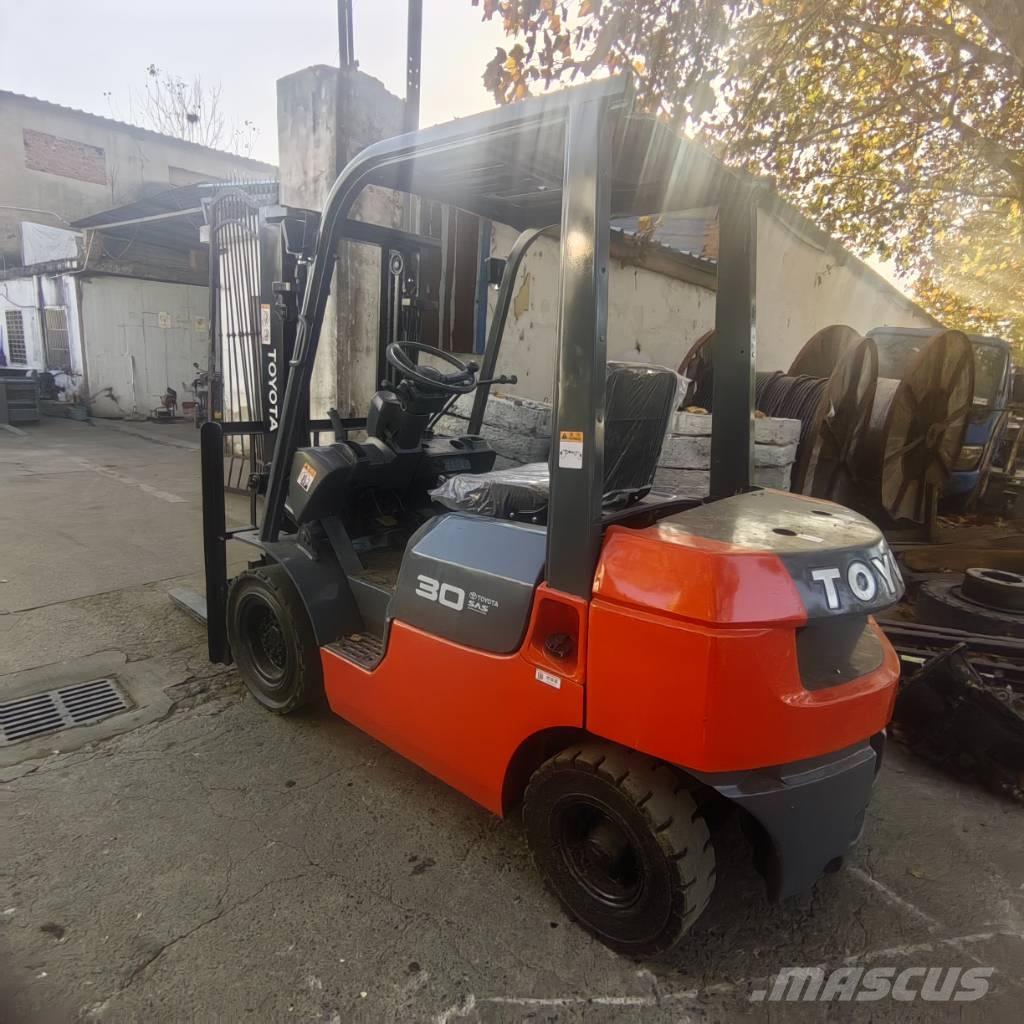  叉车 3t Dizelski viljuškari